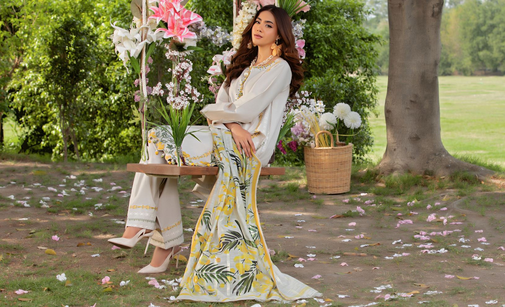 Light Grey 3 Piece Designer Lawn Outfit