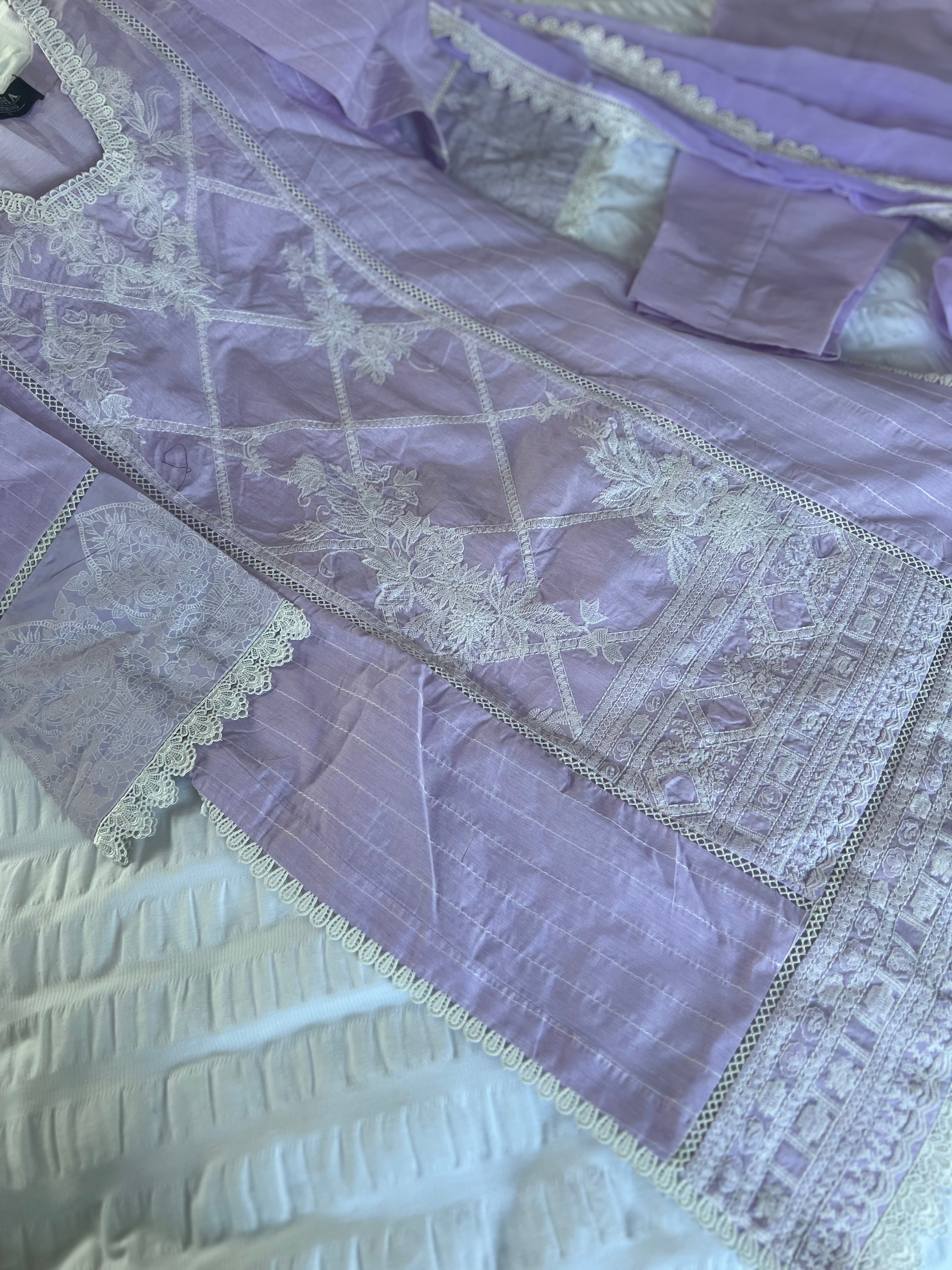 Sana Safinaz Lavender 3 Piece Lawn Outfit