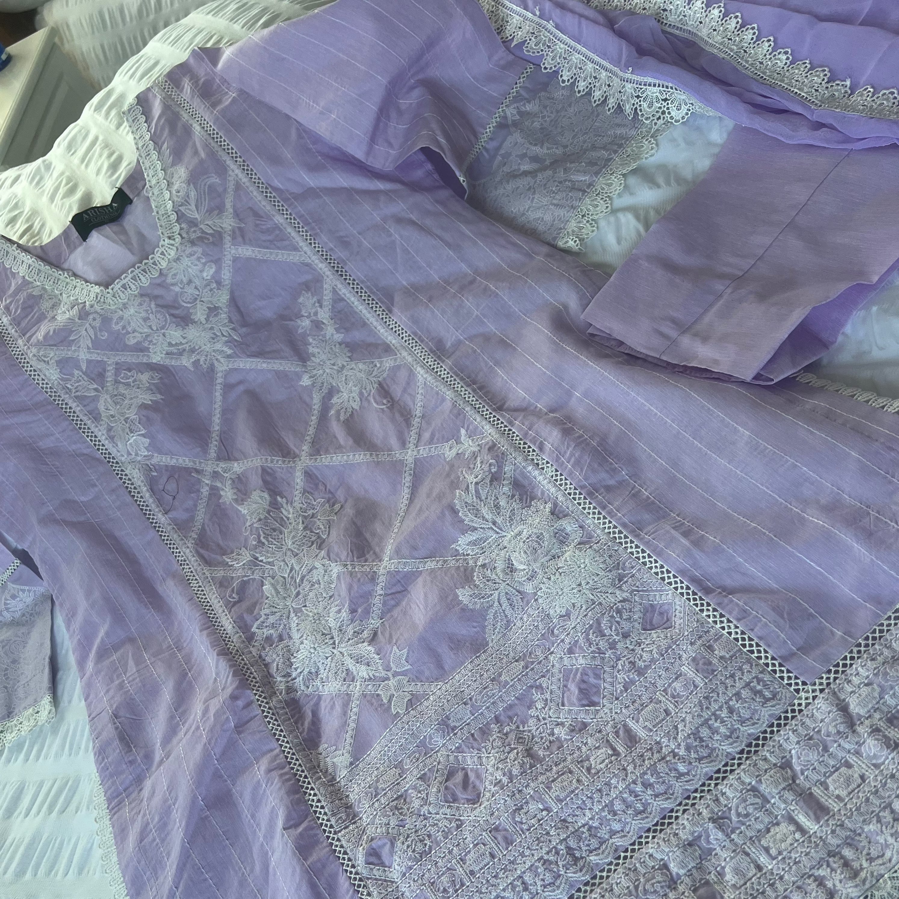 Sana Safinaz Lavender 3 Piece Lawn Outfit