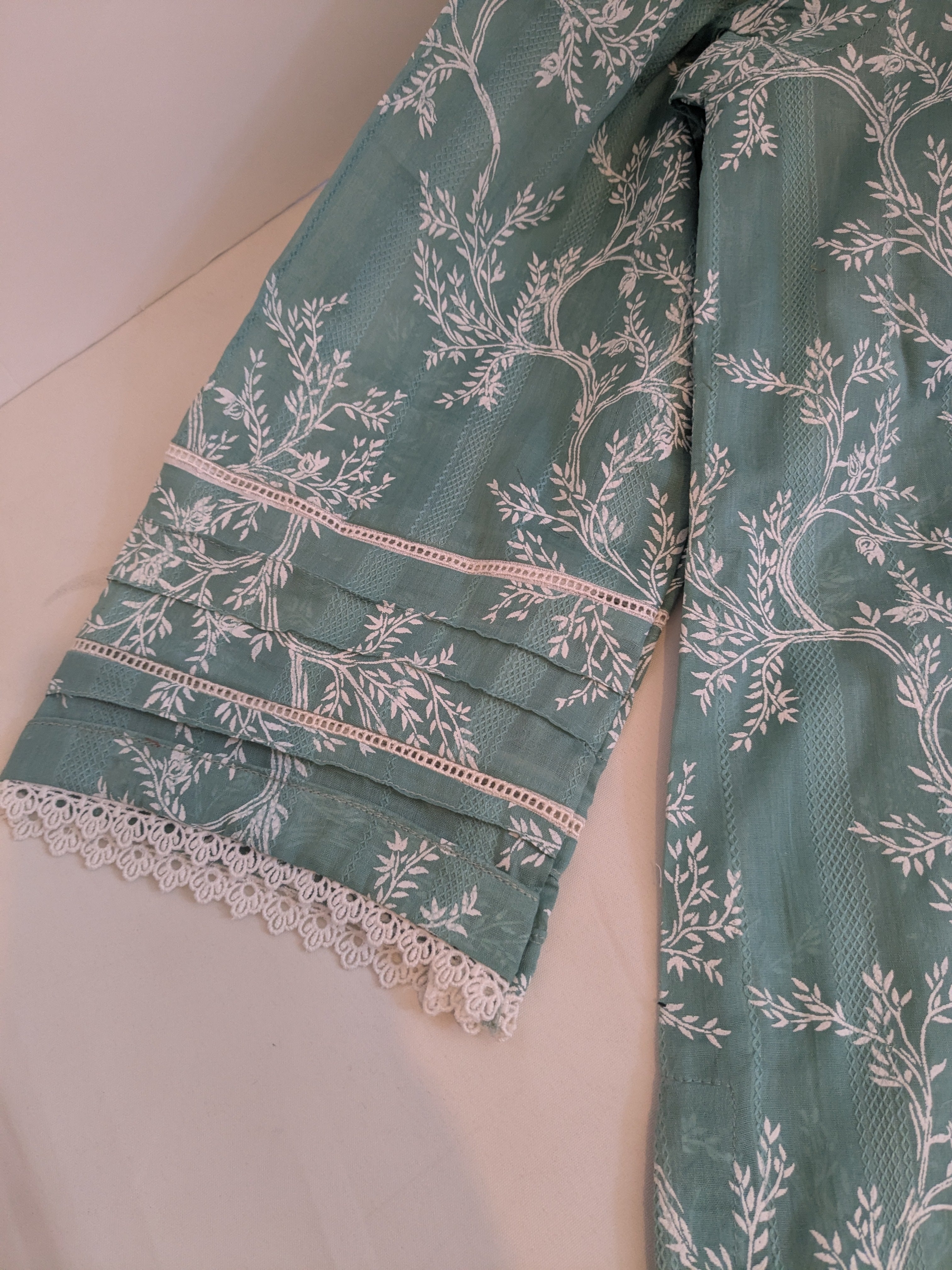Embossed Green 2 Piece Premium Lawn Outfit