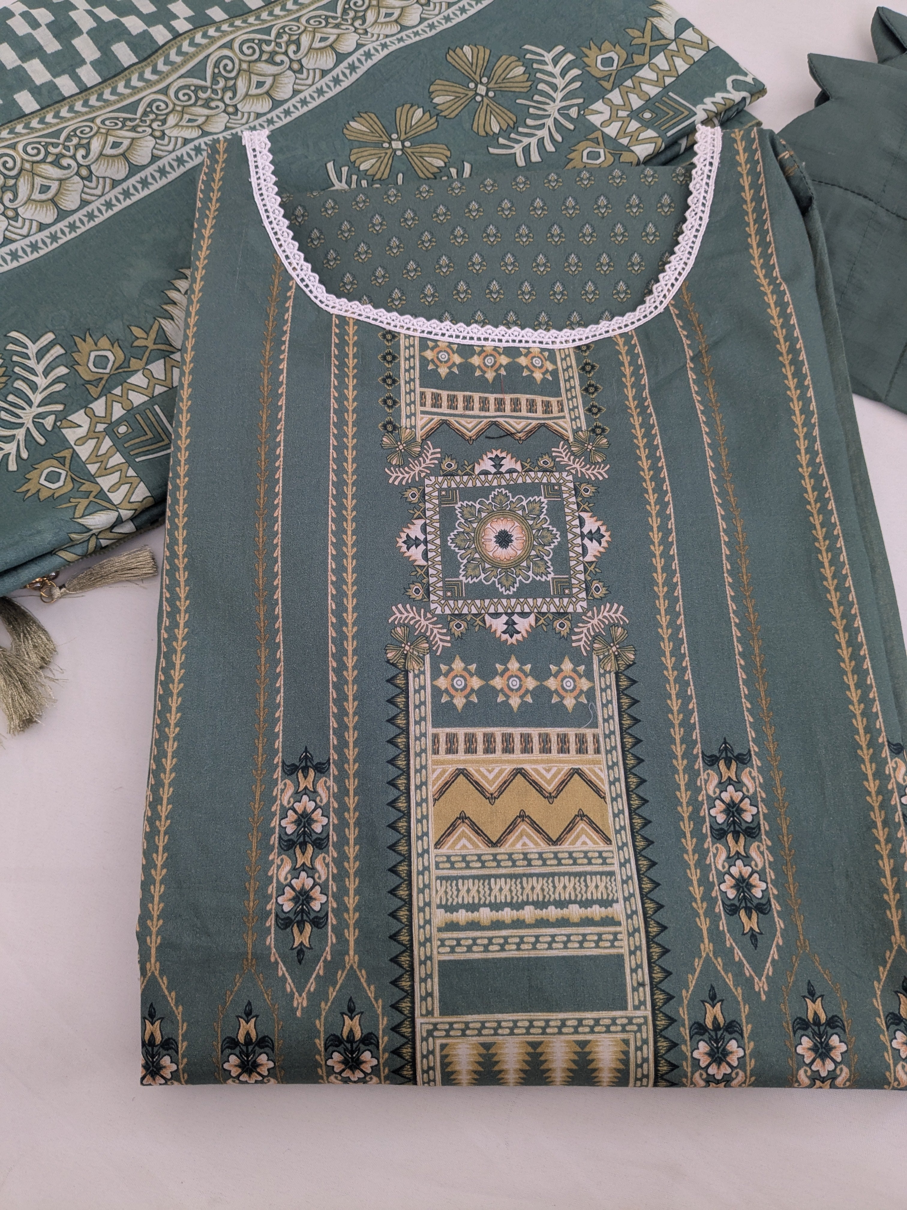 Khaadi Green 3 Piece Lawn Outfit