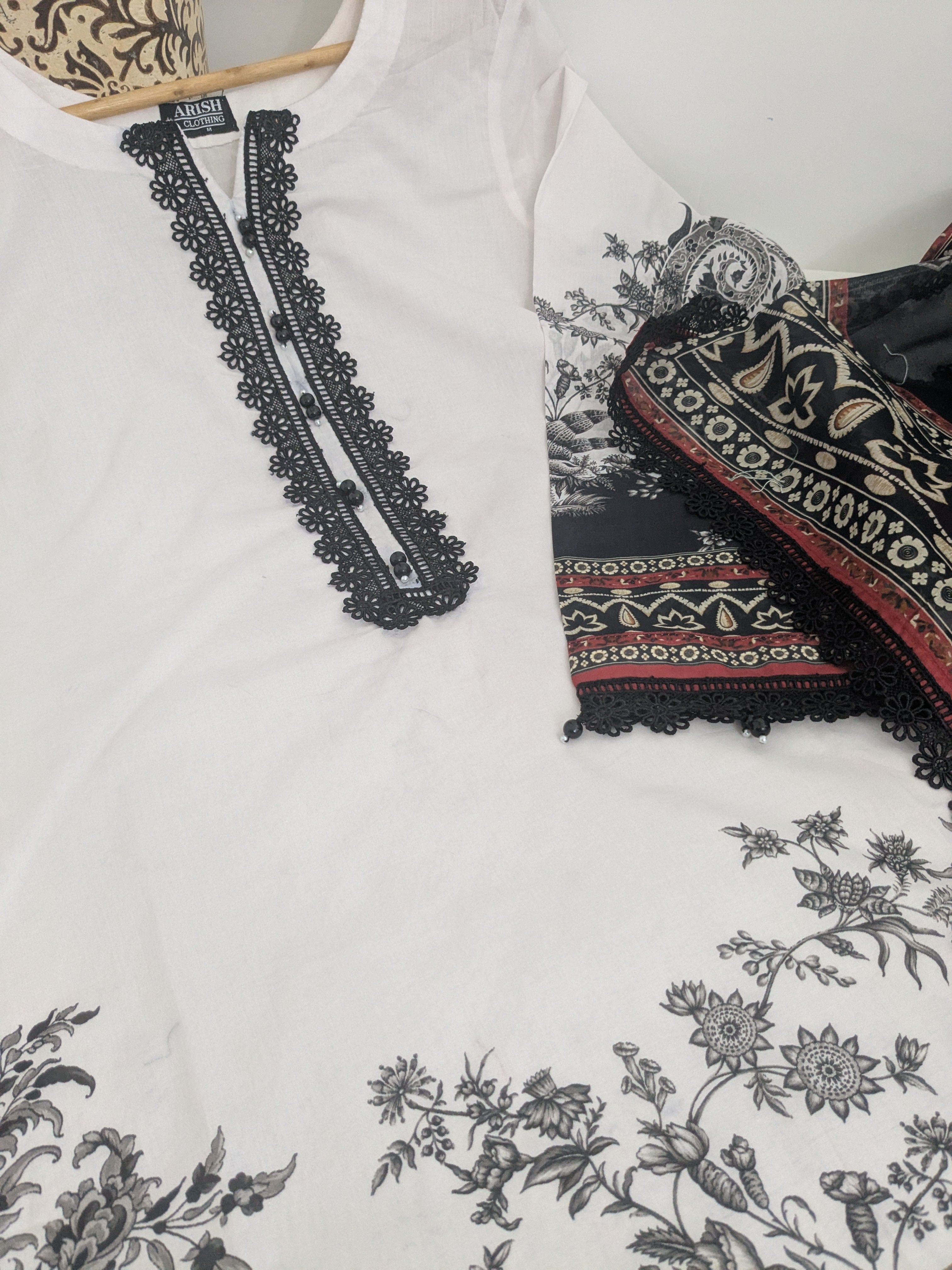 Maria B White 3 Piece Lawn Outfit