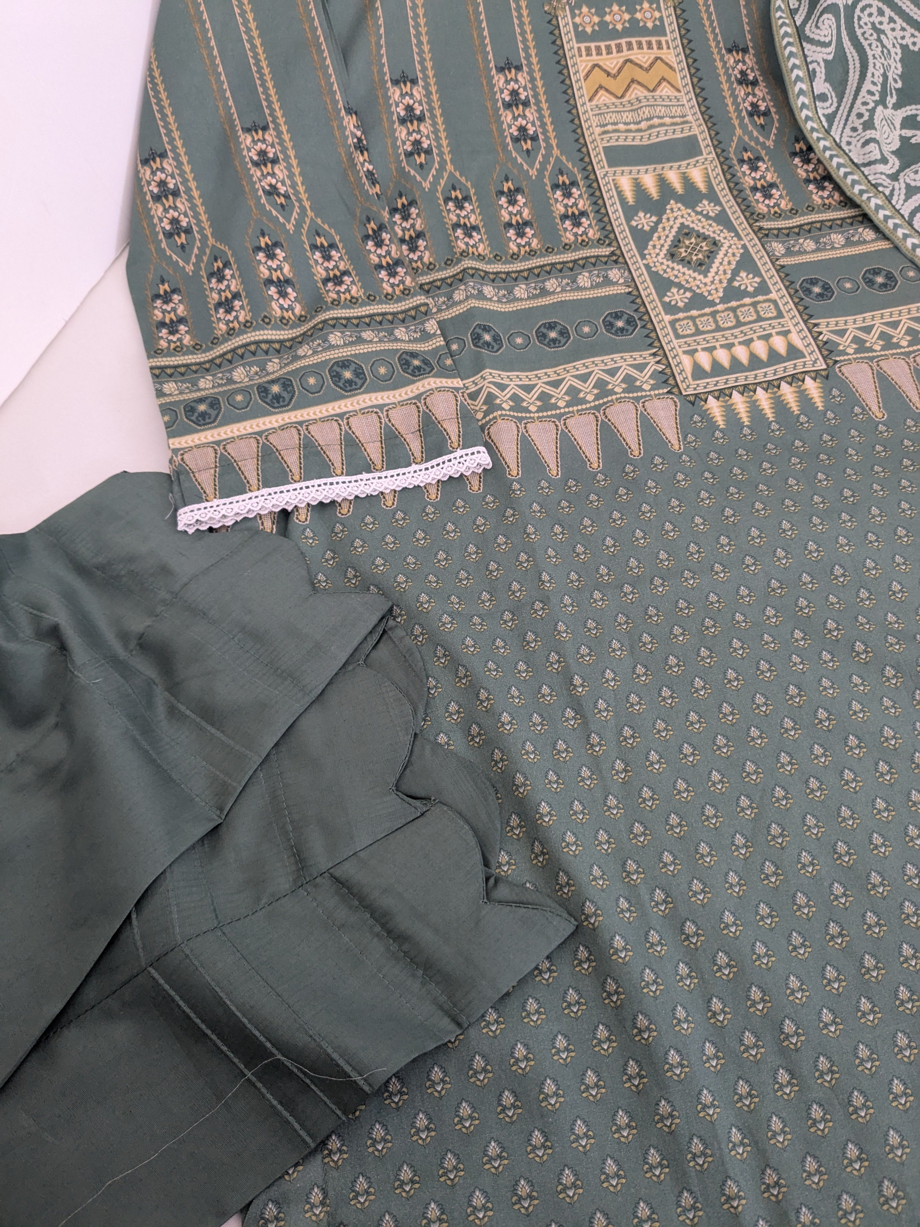 Khaadi Green 3 Piece Lawn Outfit