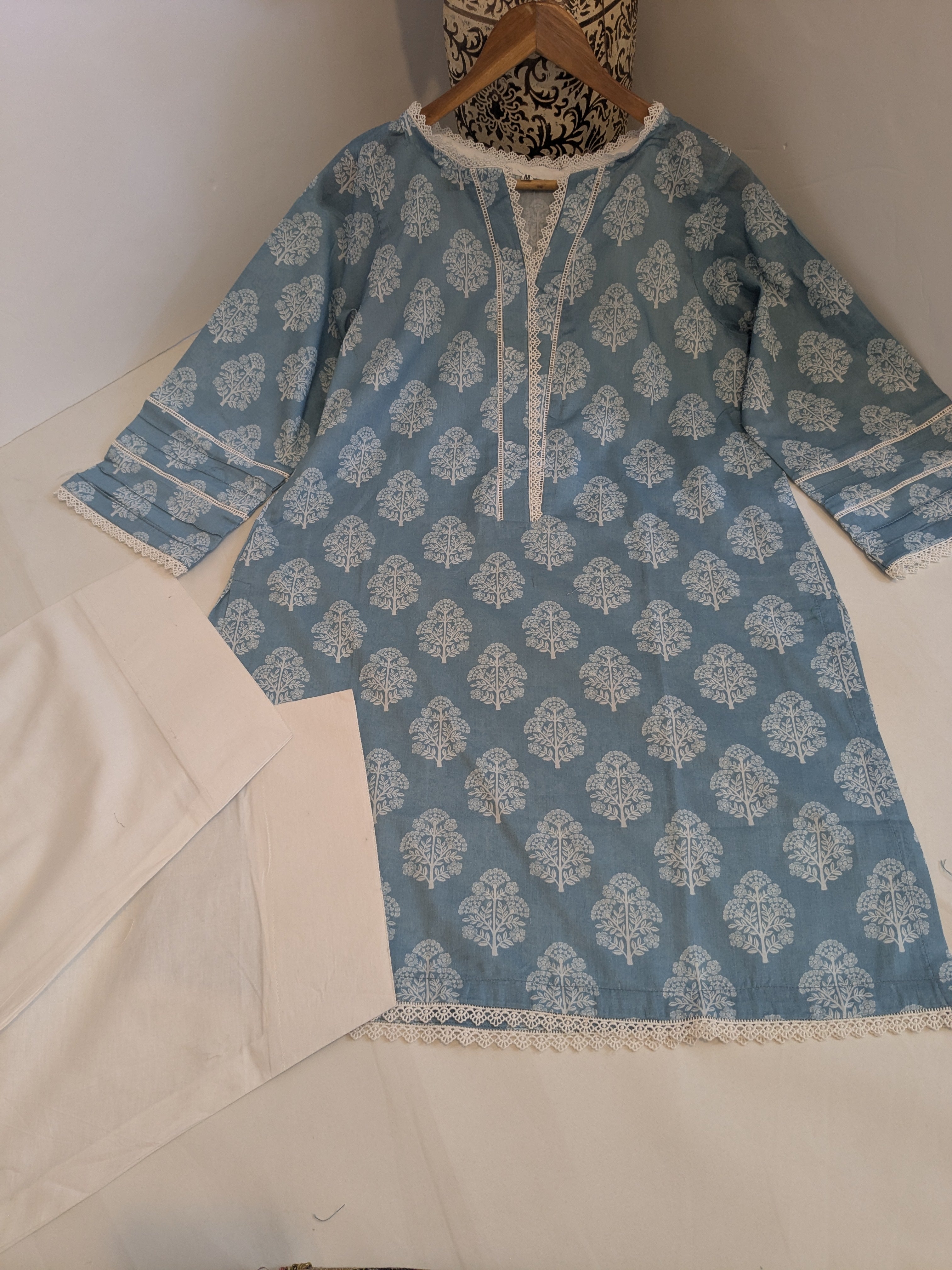 Farshi Blue 2 Piece Premium Lawn Outfit