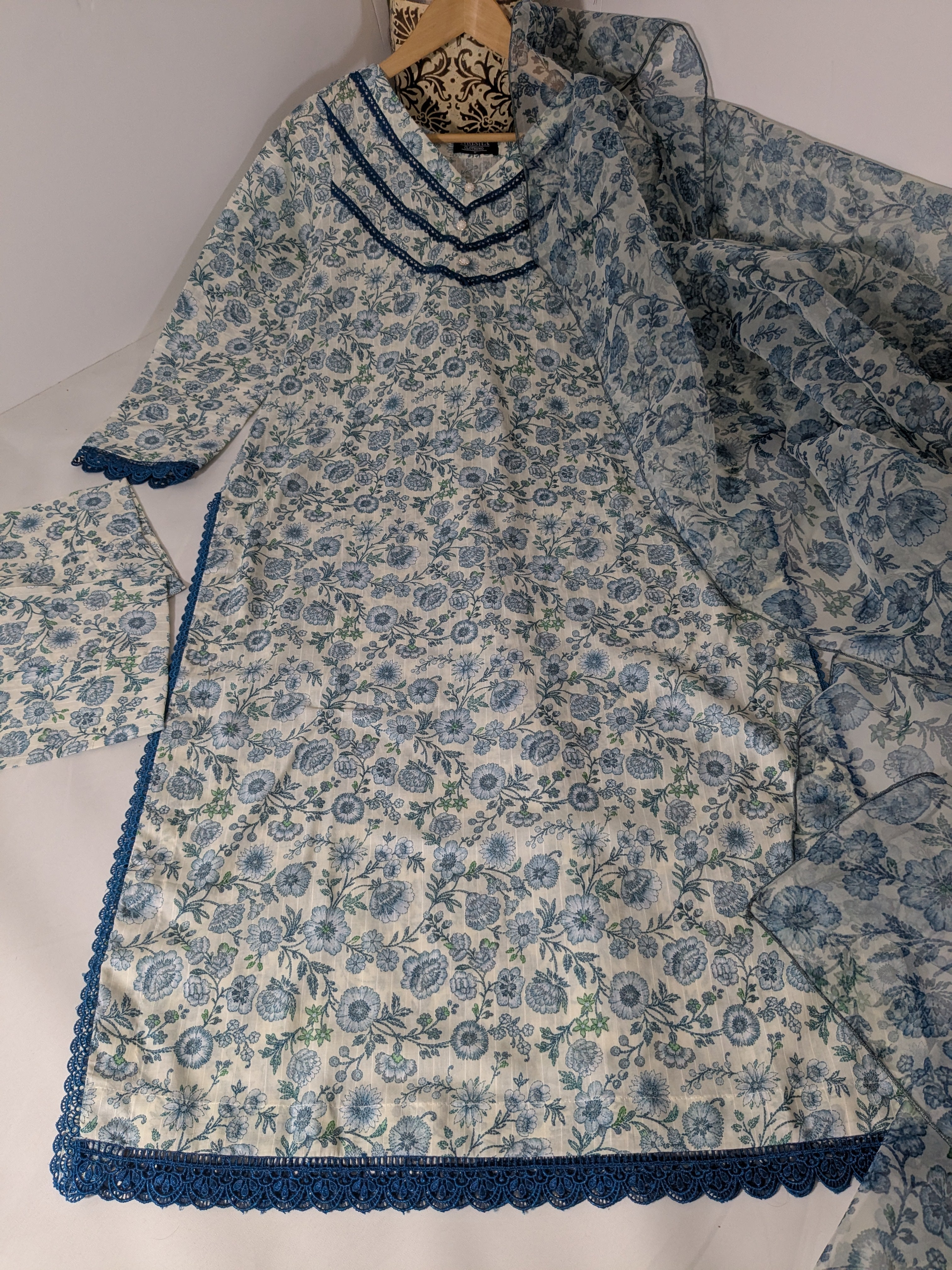 Ethnic White and Blue 3 Piece Lawn Outfit