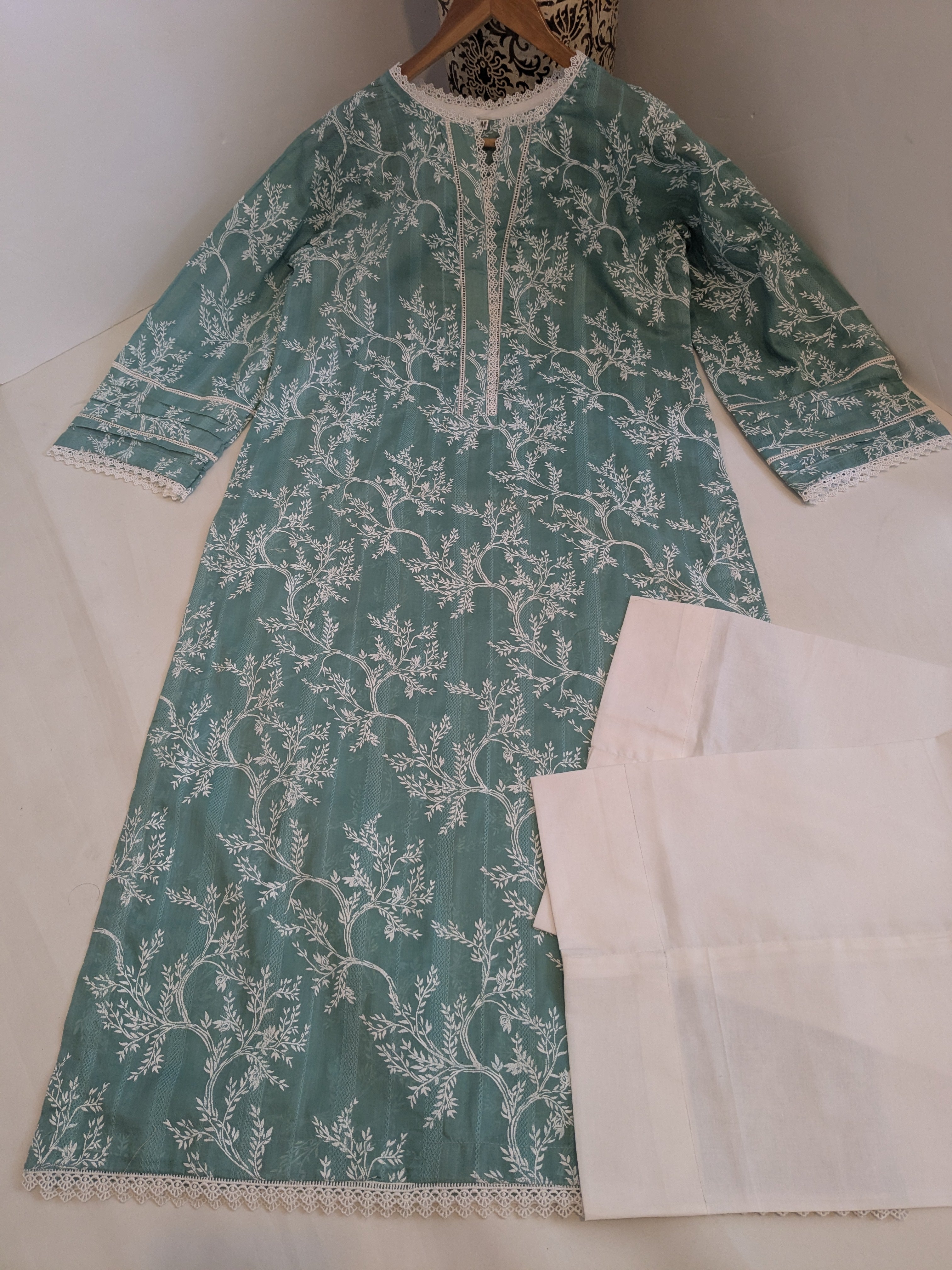Embossed Green 2 Piece Premium Lawn Outfit