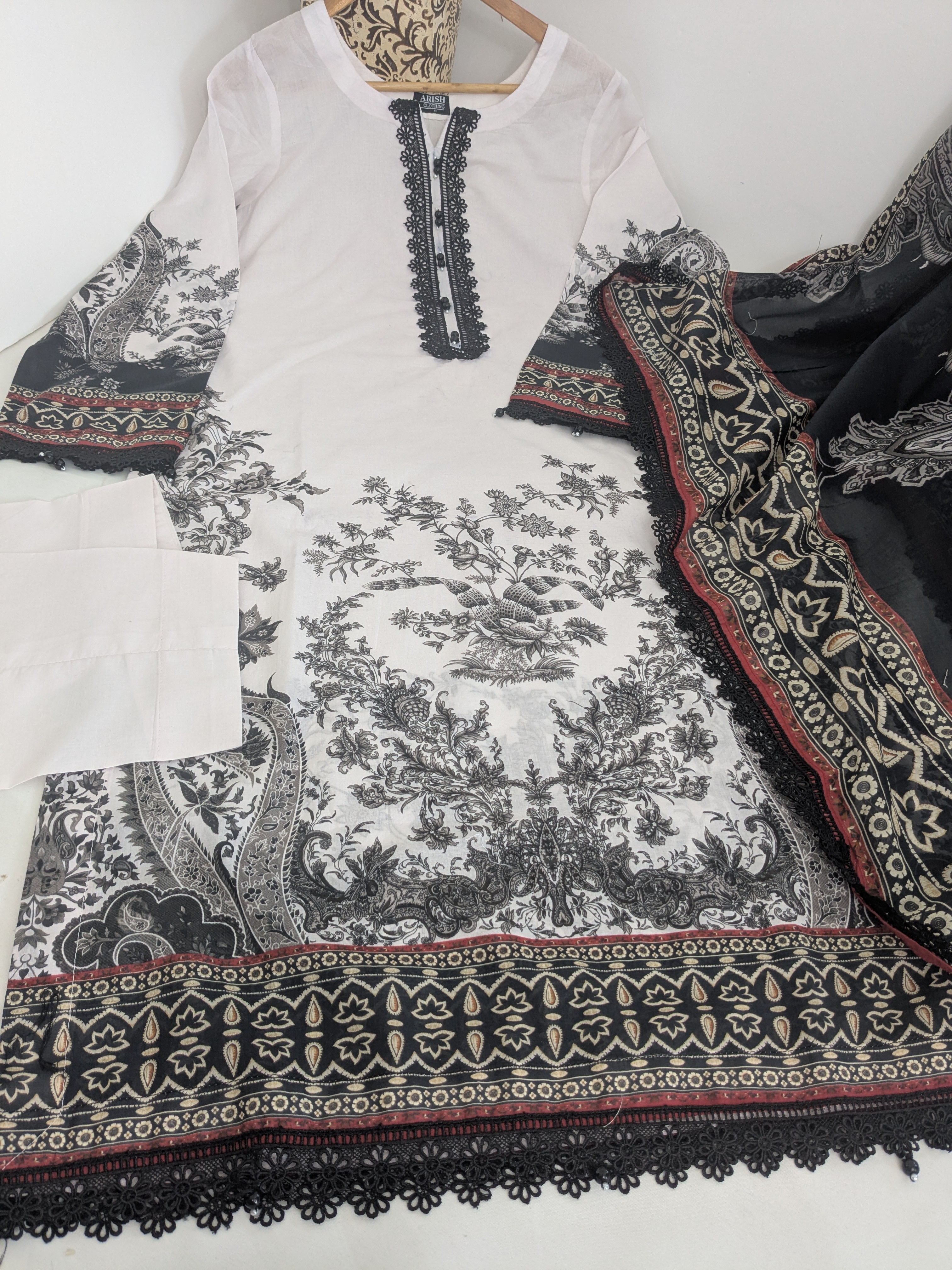 Maria B White 3 Piece Lawn Outfit