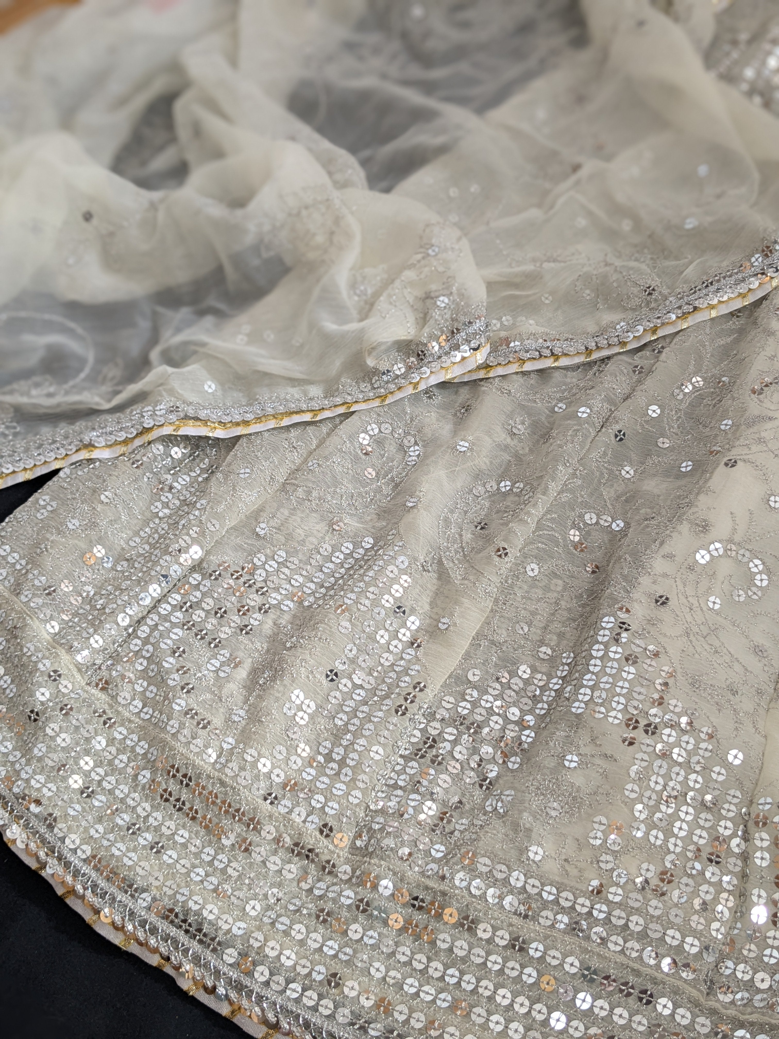 Asim Jofa White 3 Piece Chiffon Anarkali Outfit