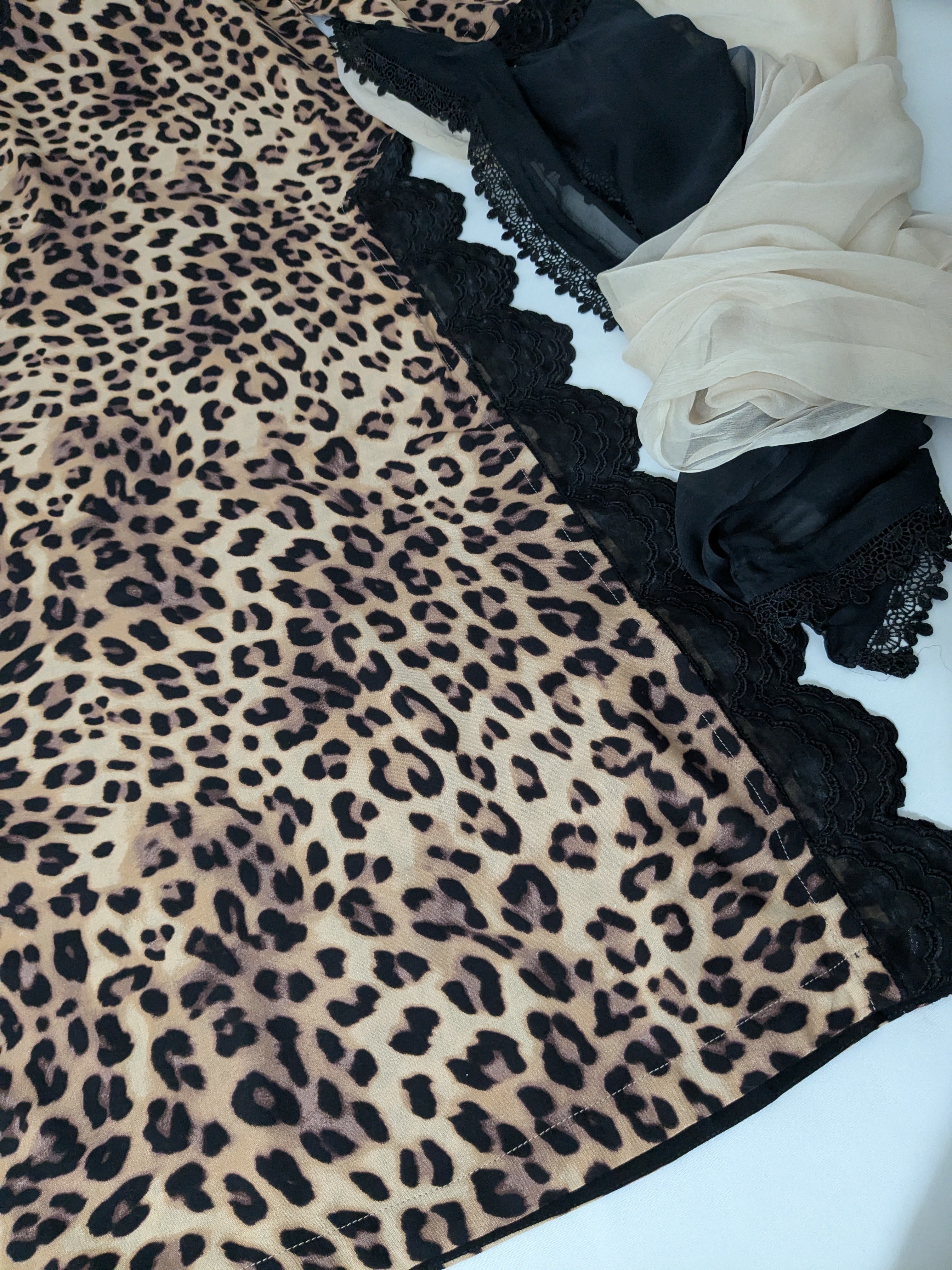 Leopard Print 3 Piece Linen Outfit (Large Print)