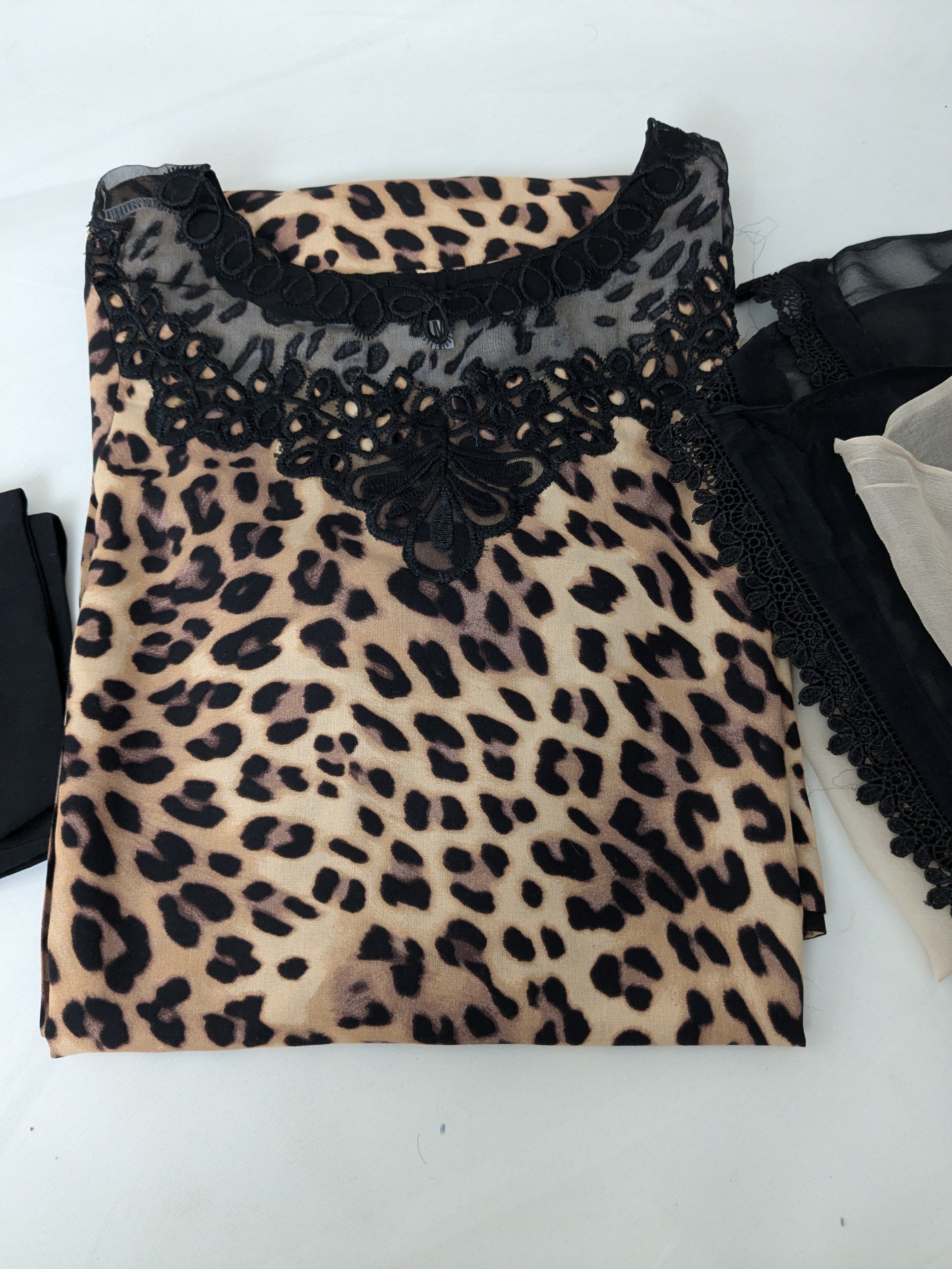 Leopard Print 3 Piece Linen Outfit (Large Print)