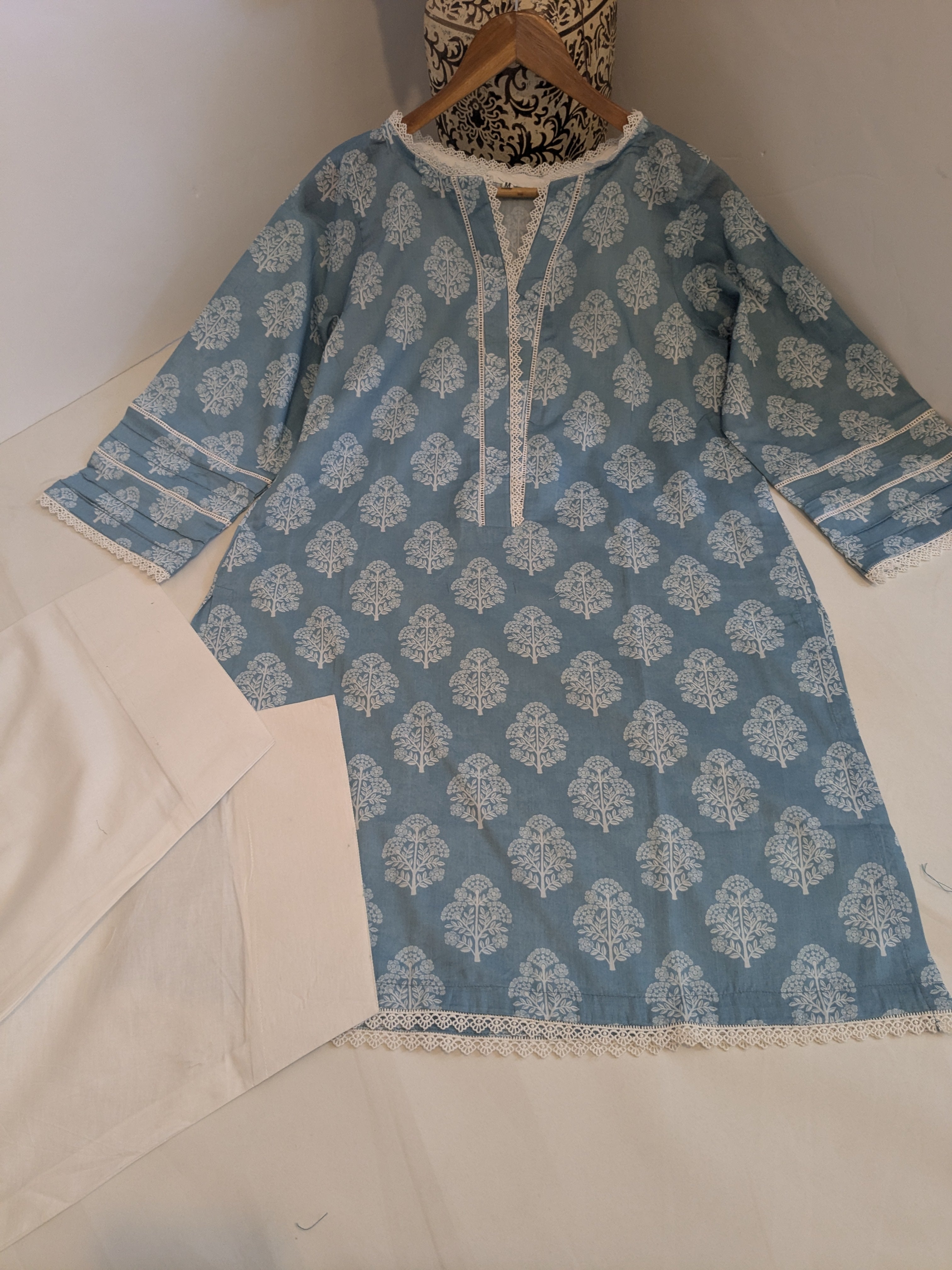 Farshi Blue 2 Piece Premium Lawn Outfit
