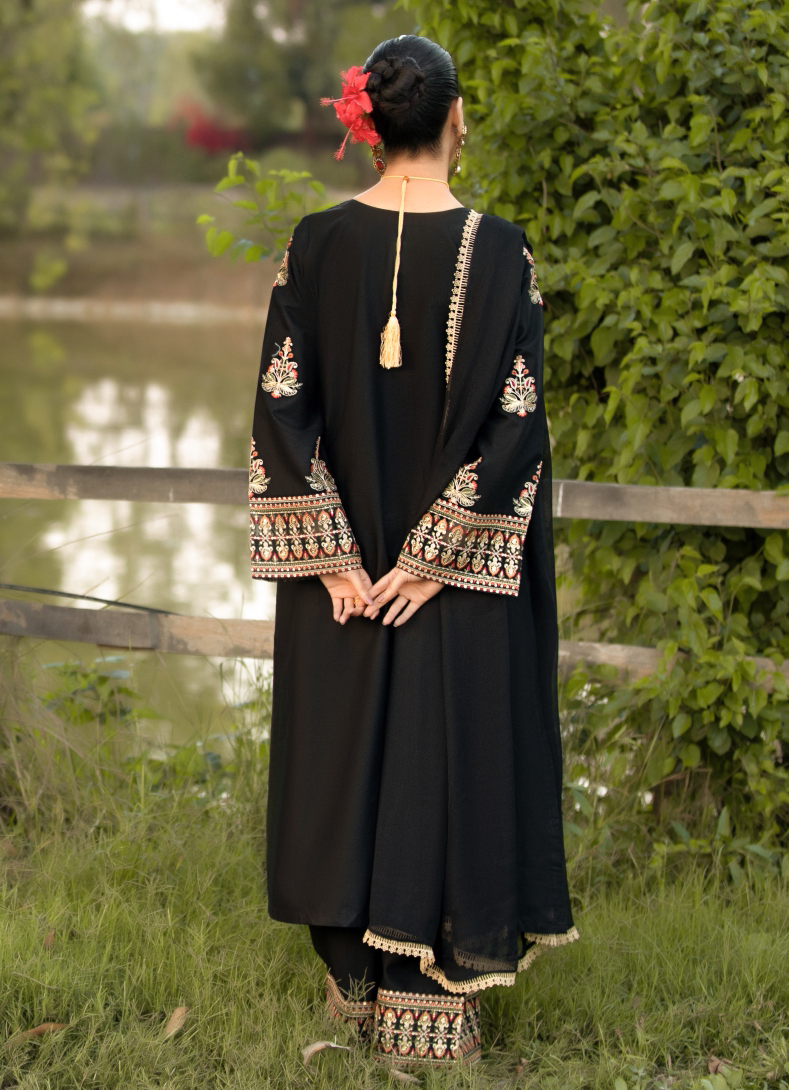 Black and Gold 3 Piece Designer Lawn Outfit