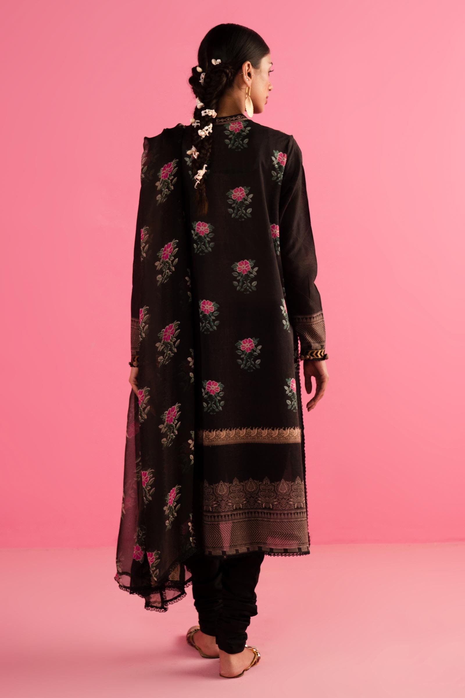 Sana Safinaz Black 3 Piece Lawn Outfit