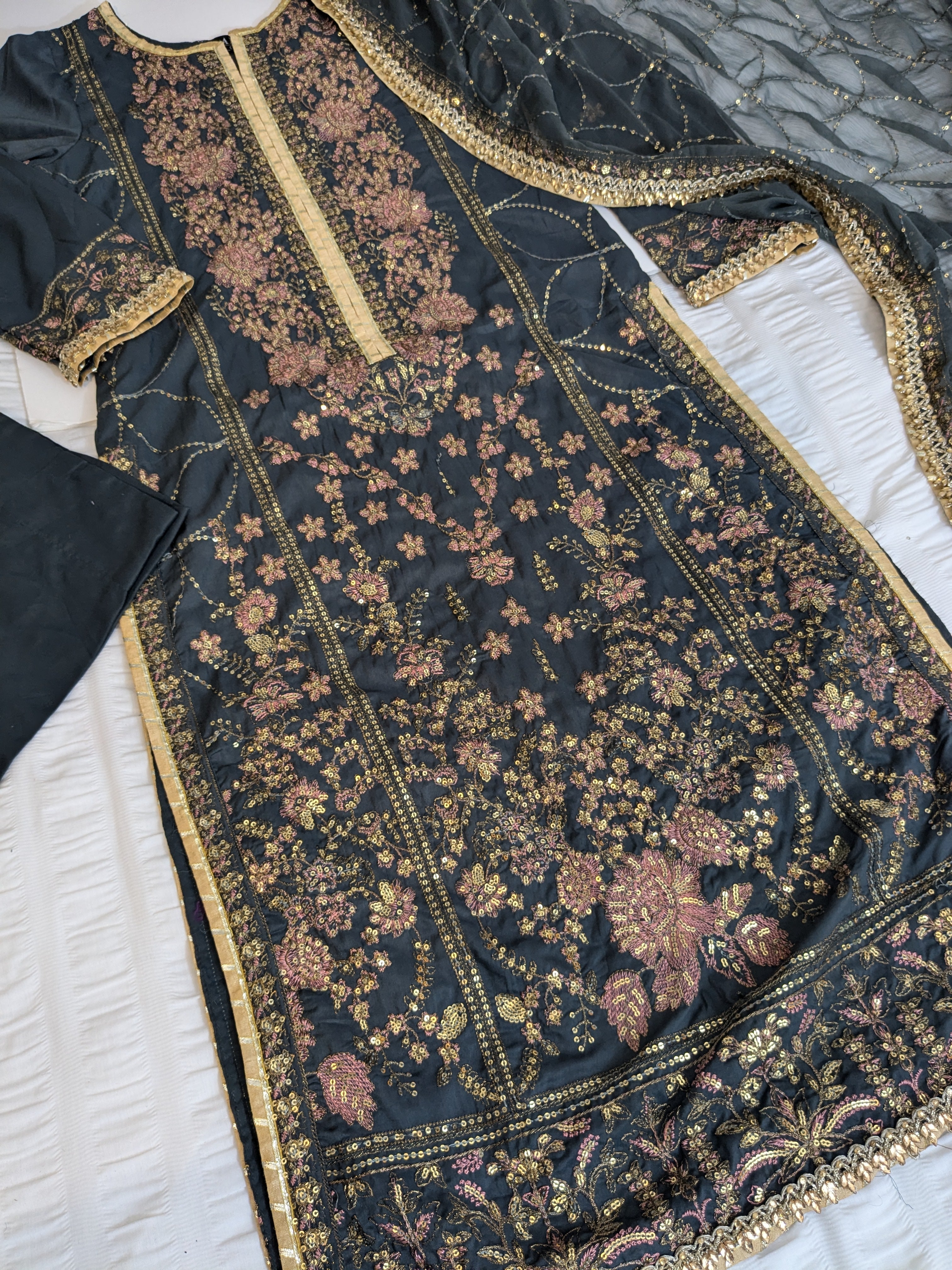 Asim Jofa Green 3 Piece Silk Outfit