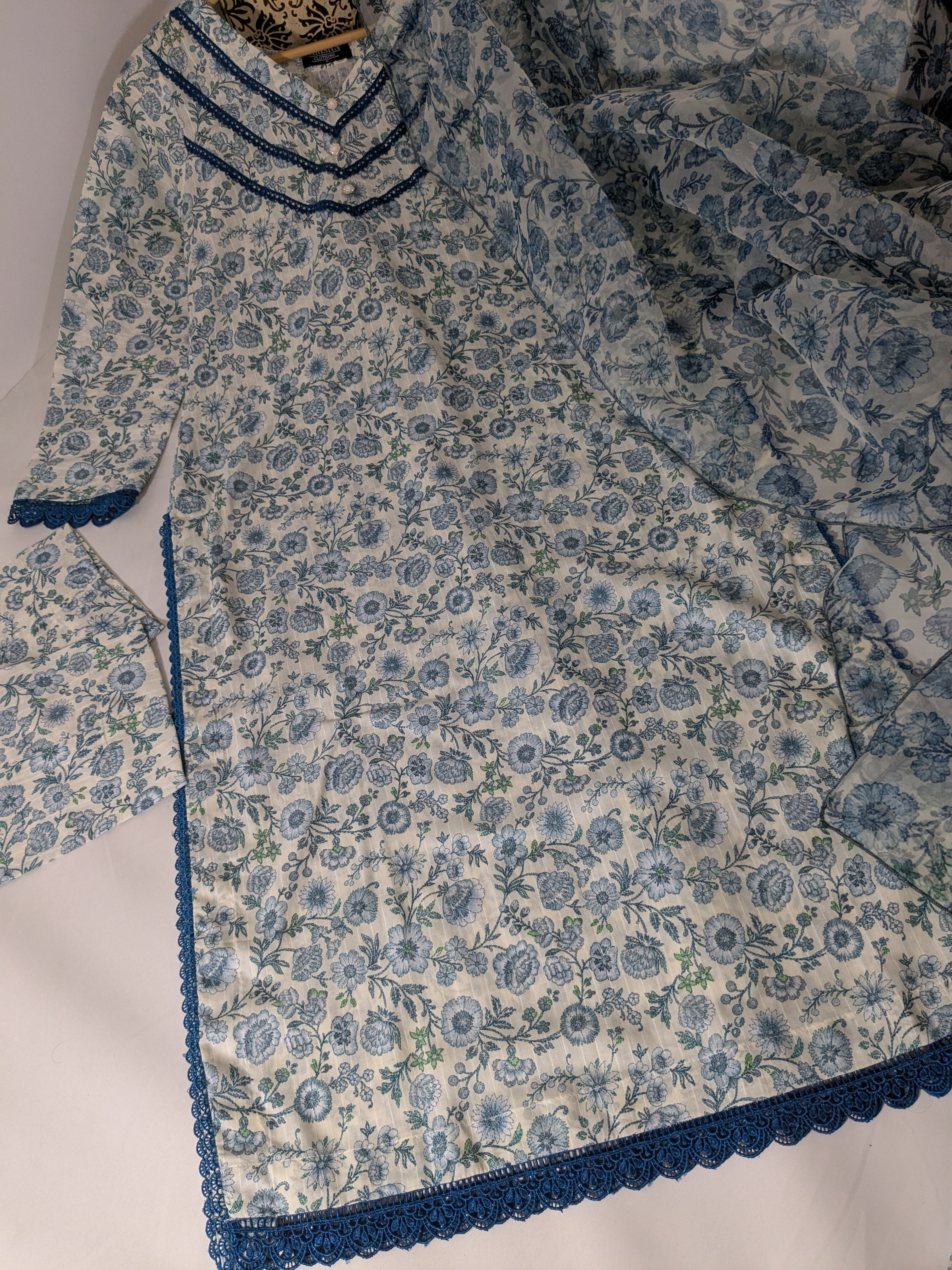Ethnic White and Blue 3 Piece Lawn Outfit