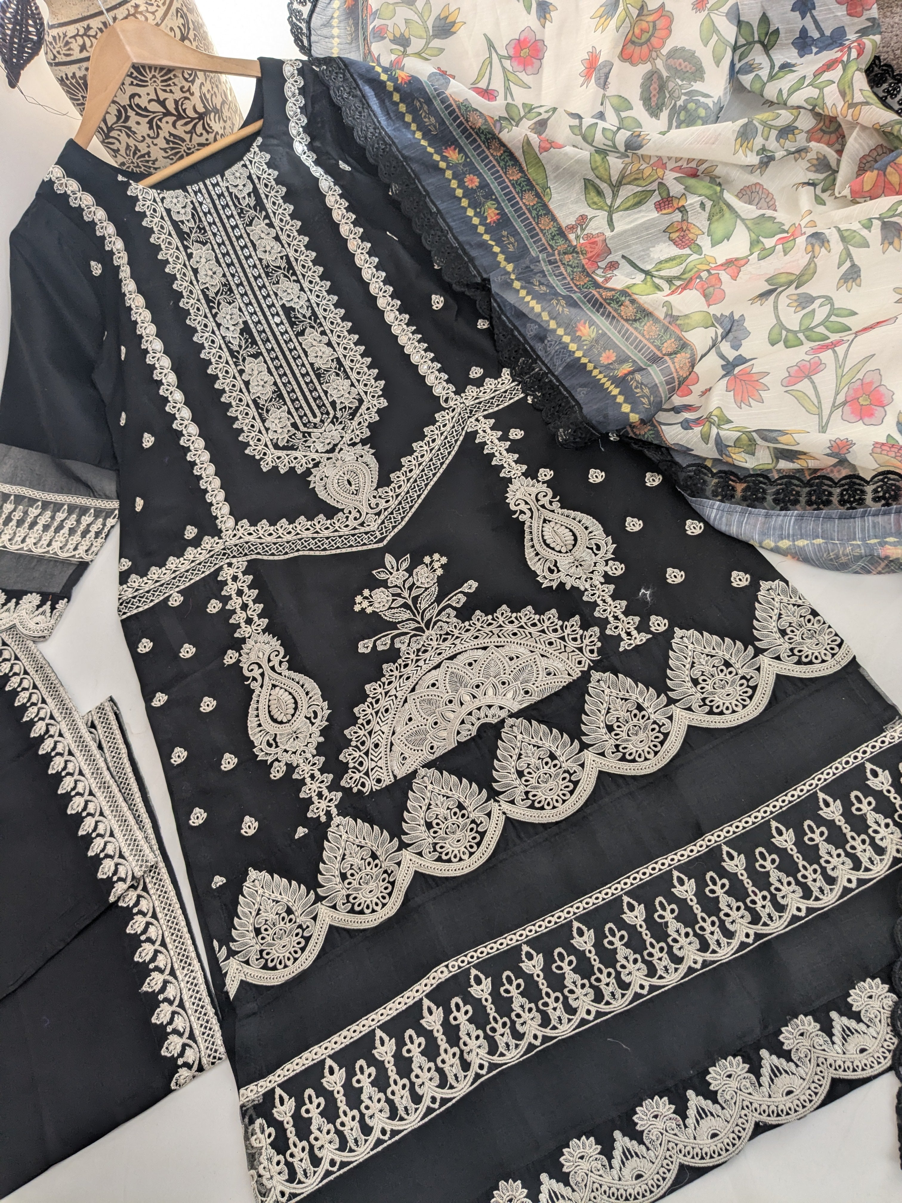 Karma Obsidian Black 3 Piece Lawn Outfit