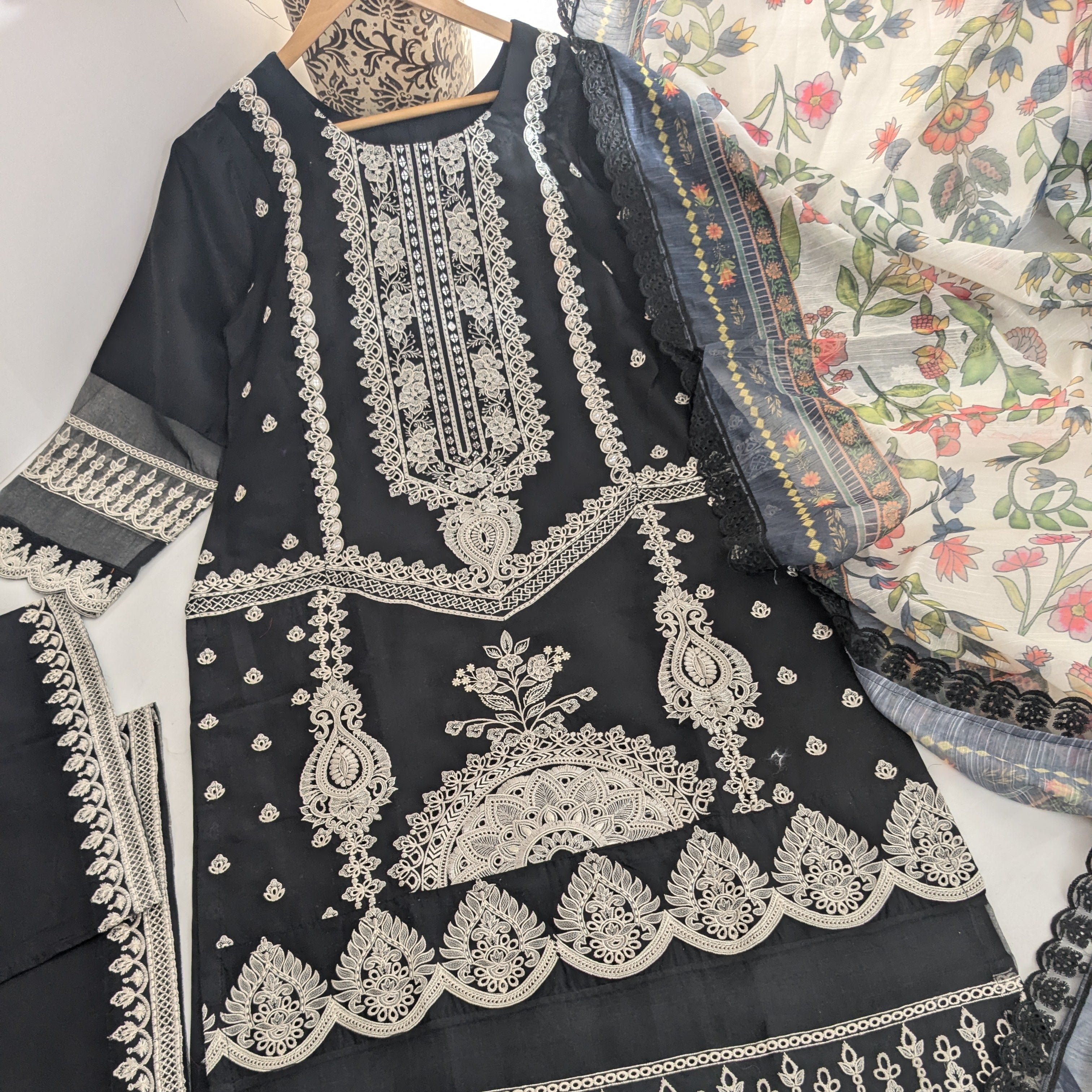 Karma Obsidian Black 3 Piece Lawn Outfit