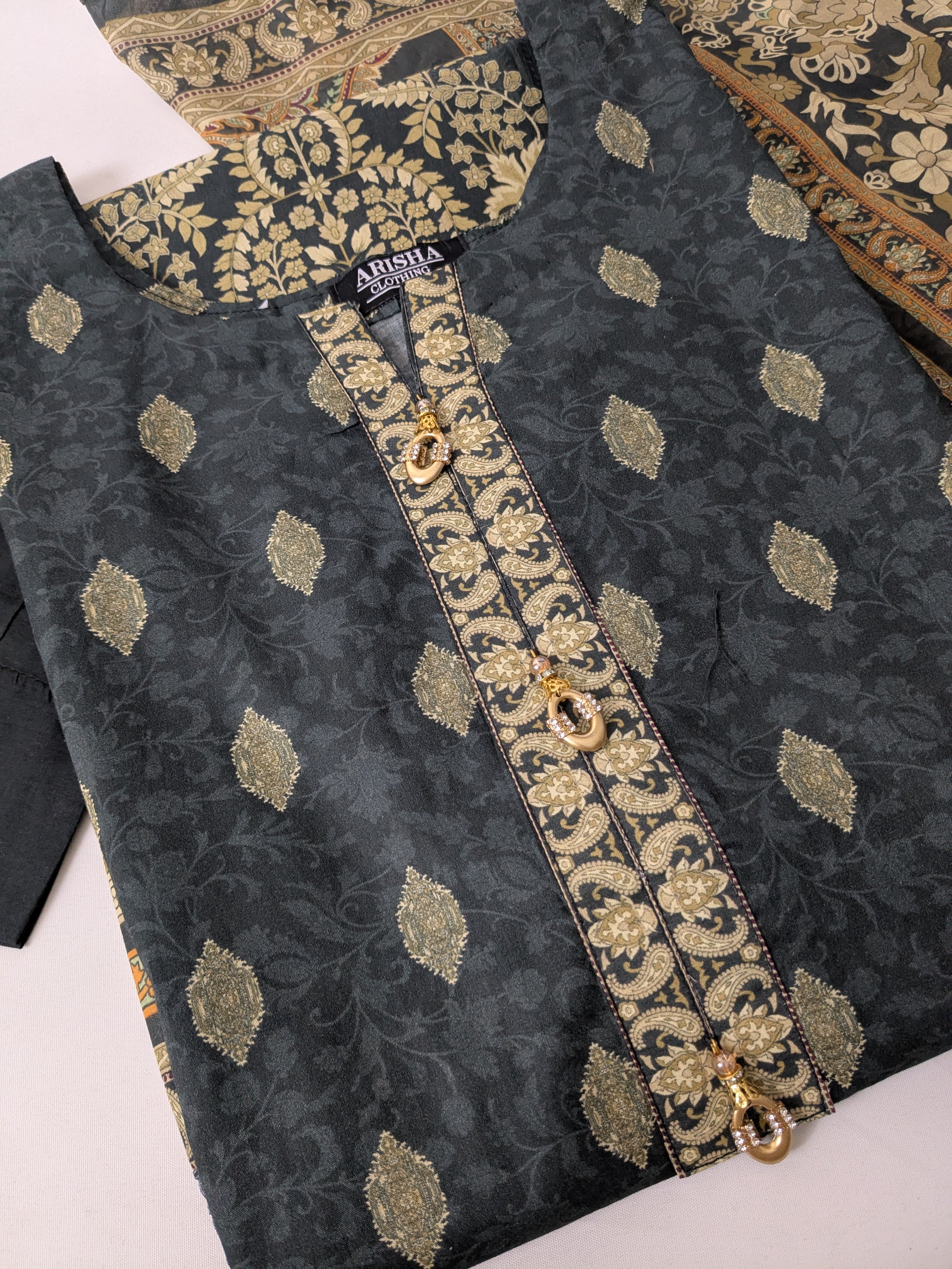 Khaadi Stone Grey 3 Piece Lawn Outfit
