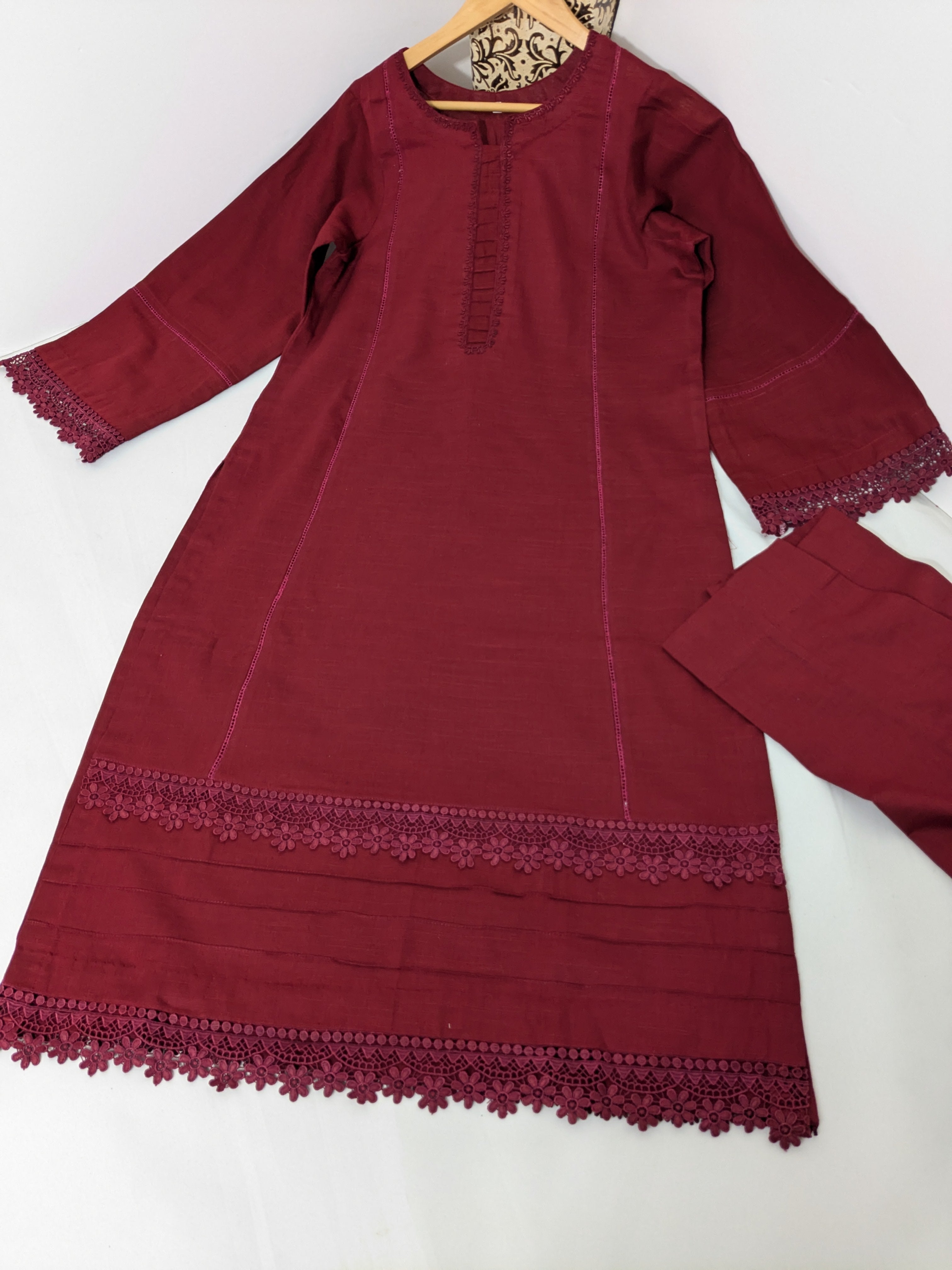 Maroon 3 Piece Khaddar Outfit (long kameez)