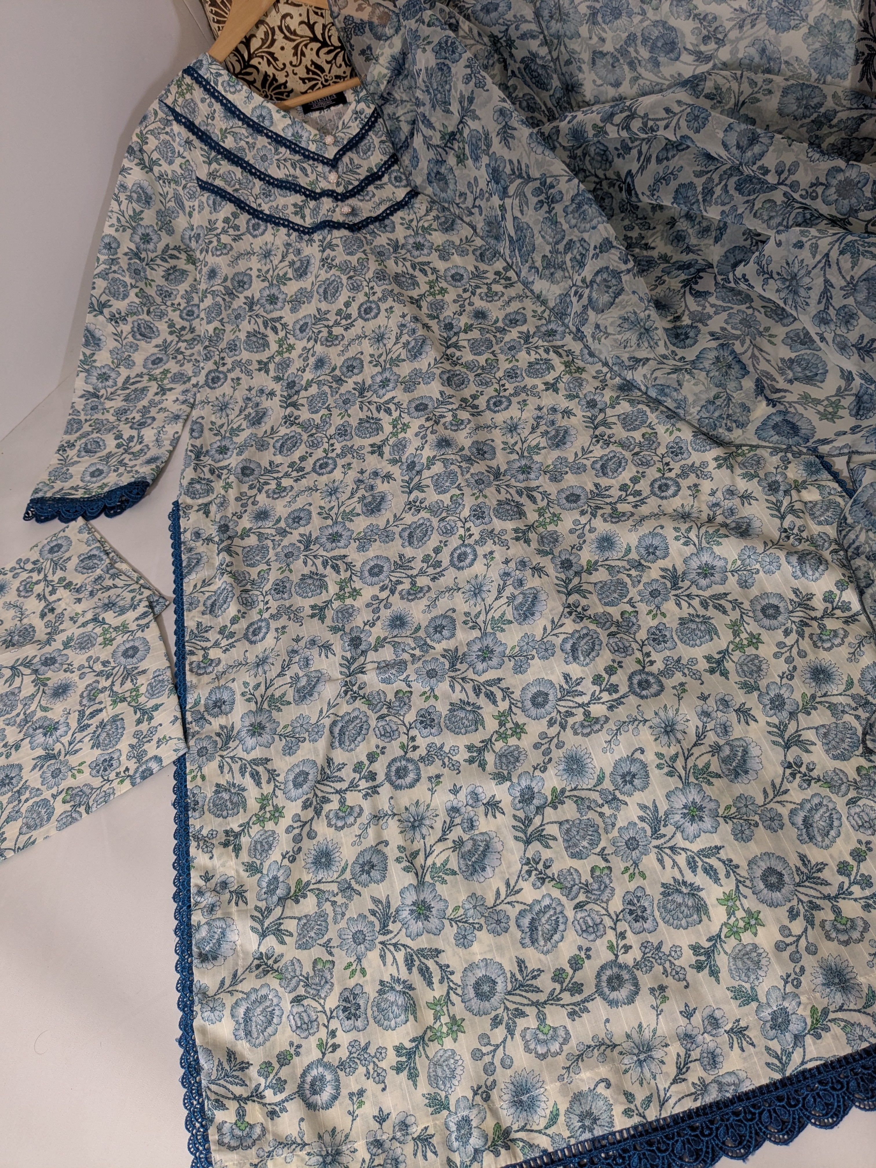 Ethnic White and Blue 3 Piece Lawn Outfit