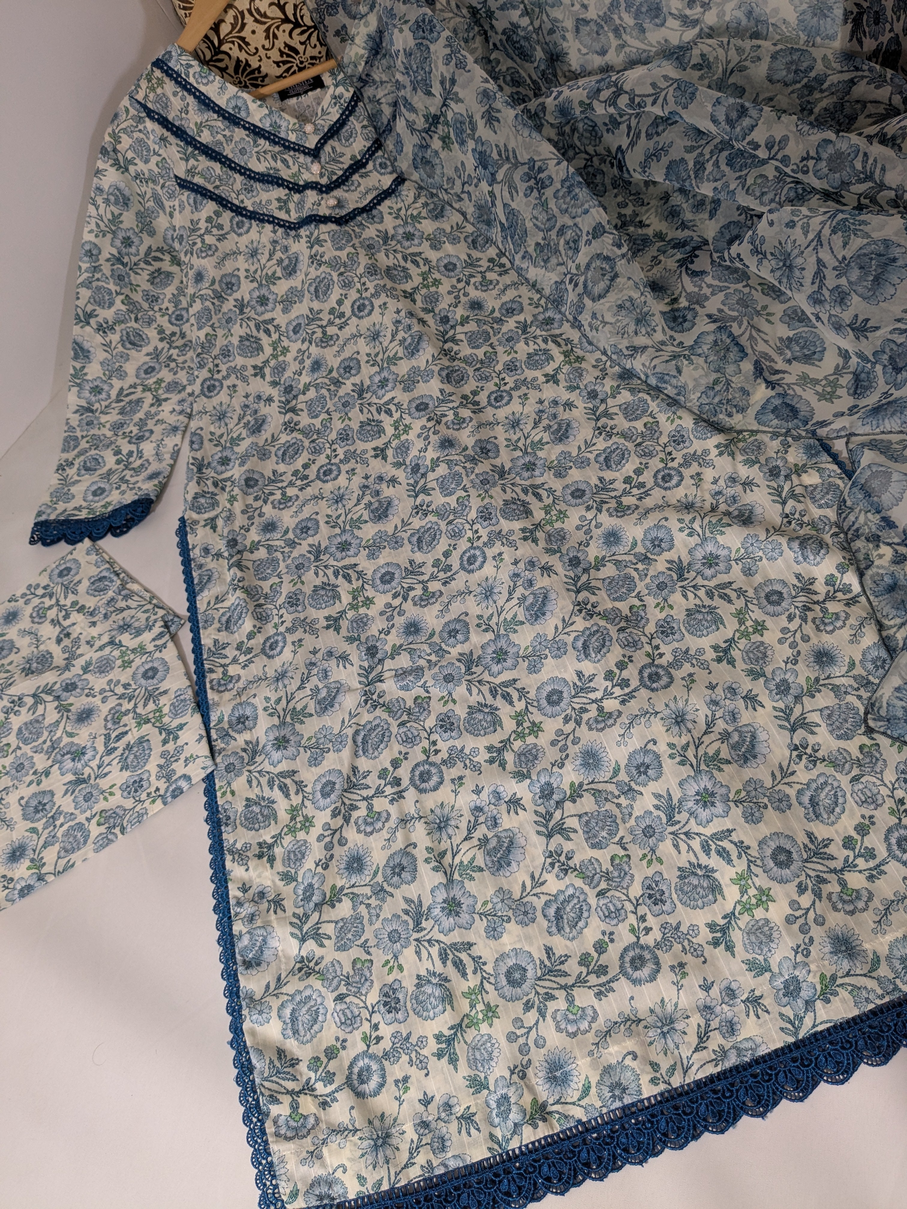 Ethnic White and Blue 3 Piece Lawn Outfit