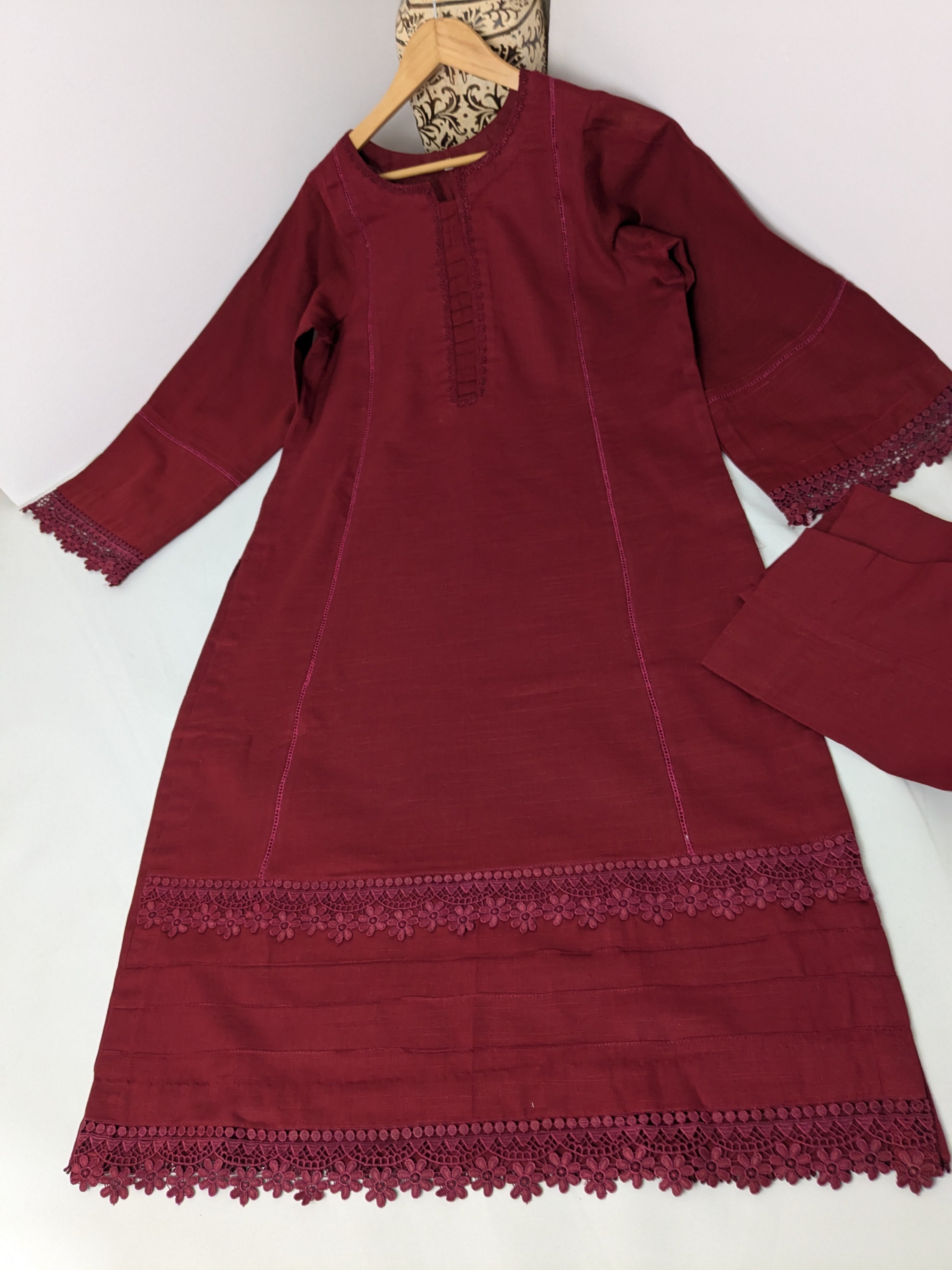 Maroon 3 Piece Khaddar Outfit (long kameez)