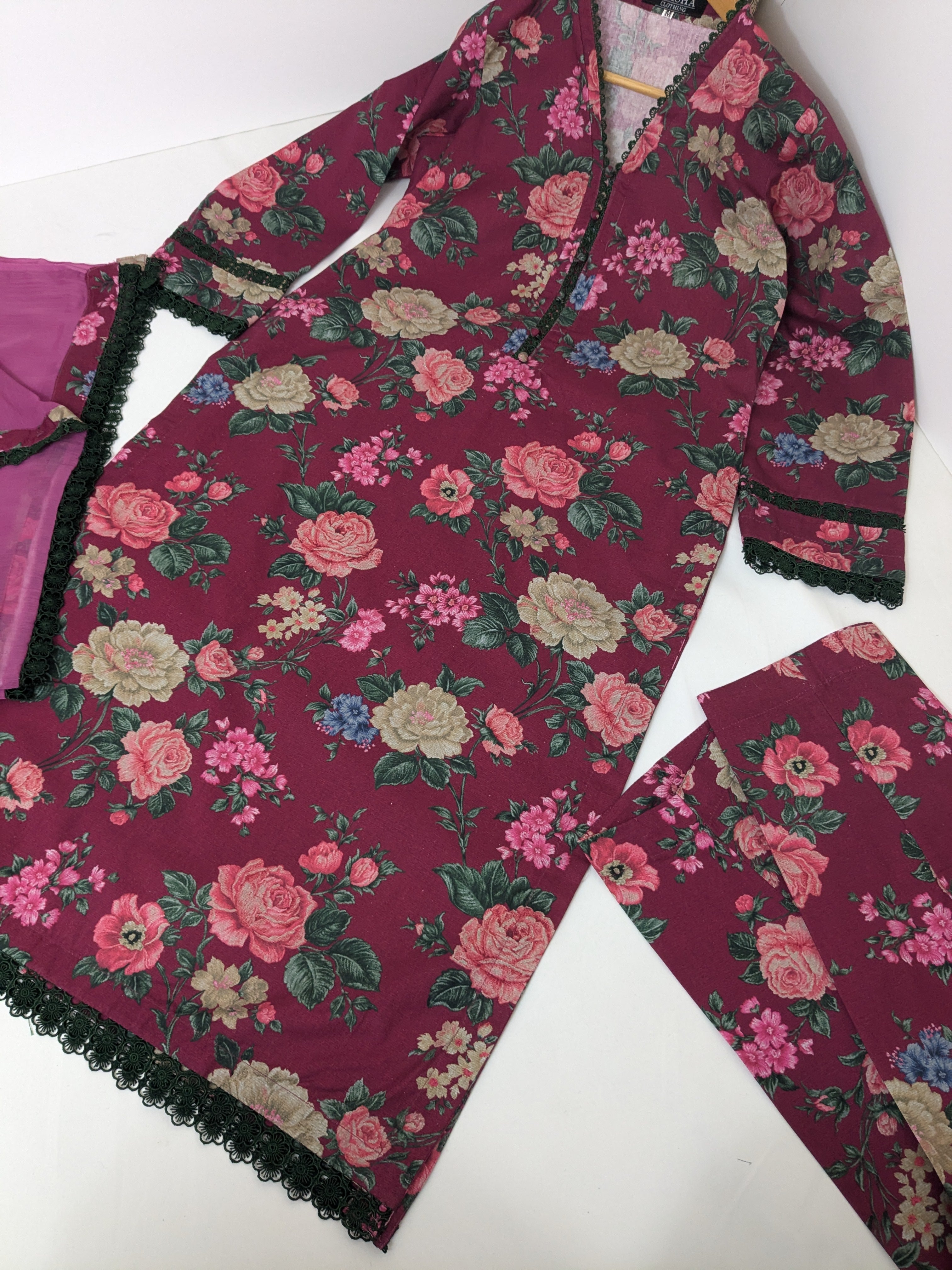 Baroque Burgundy Floral 3 Piece Khaddar Outfit