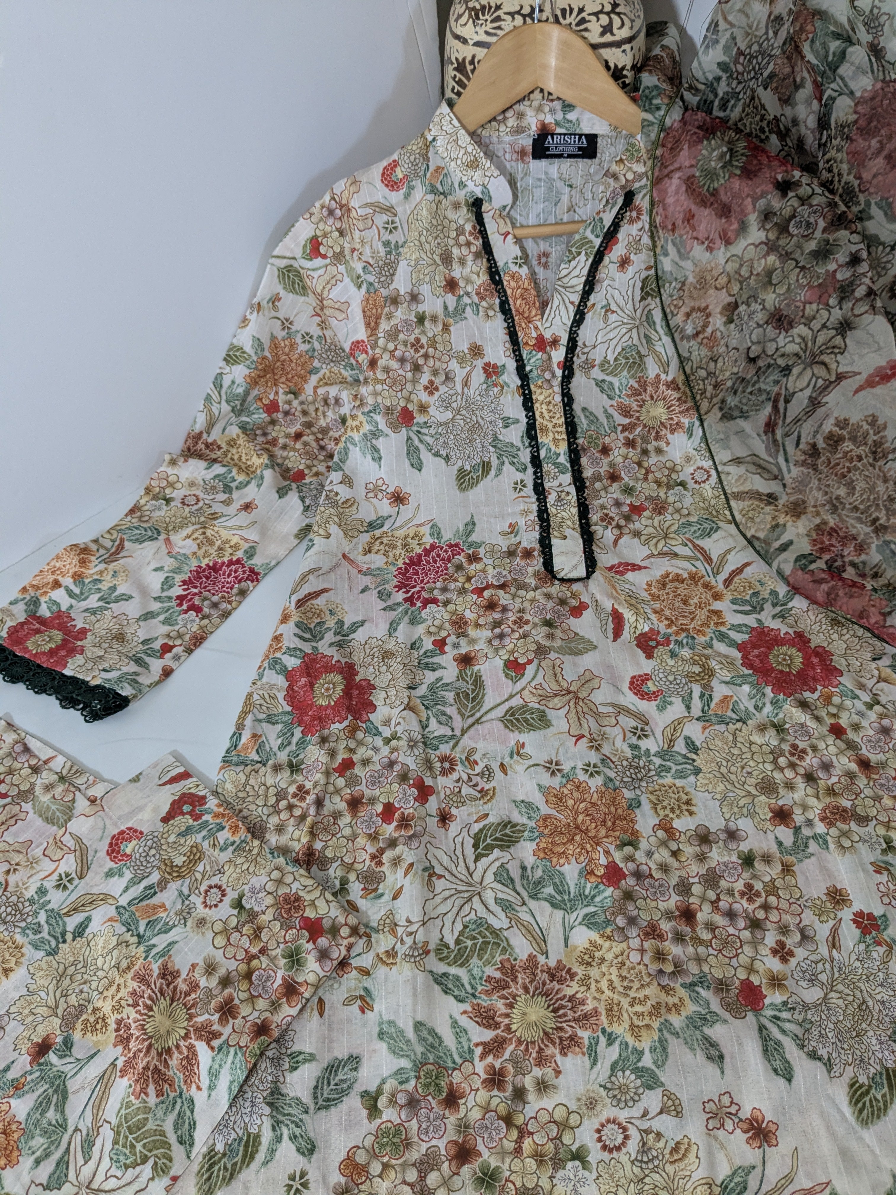 Ethnic White Floral 3 Piece Lawn Outfit