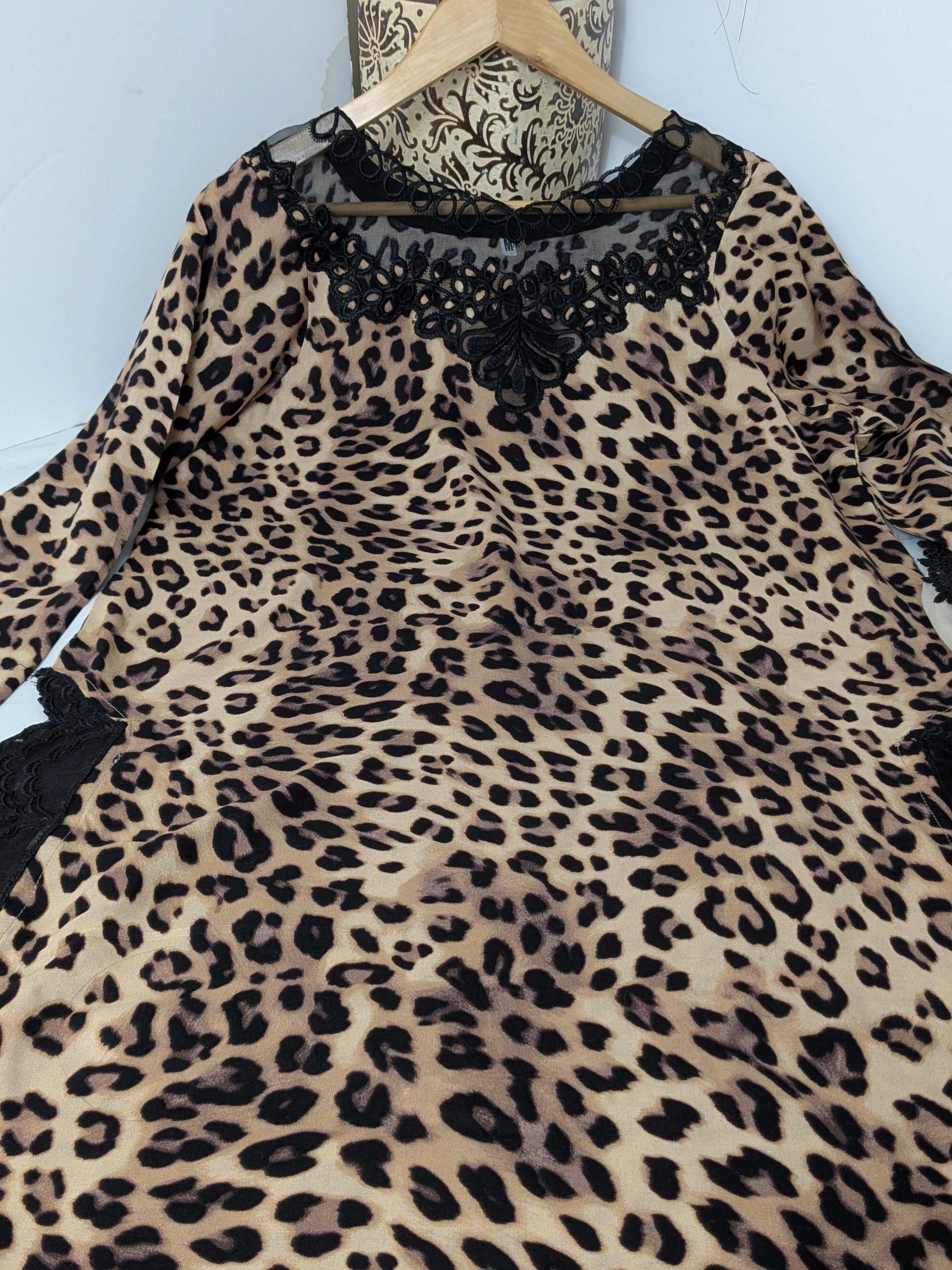 Leopard Print 3 Piece Linen Outfit (Large Print)