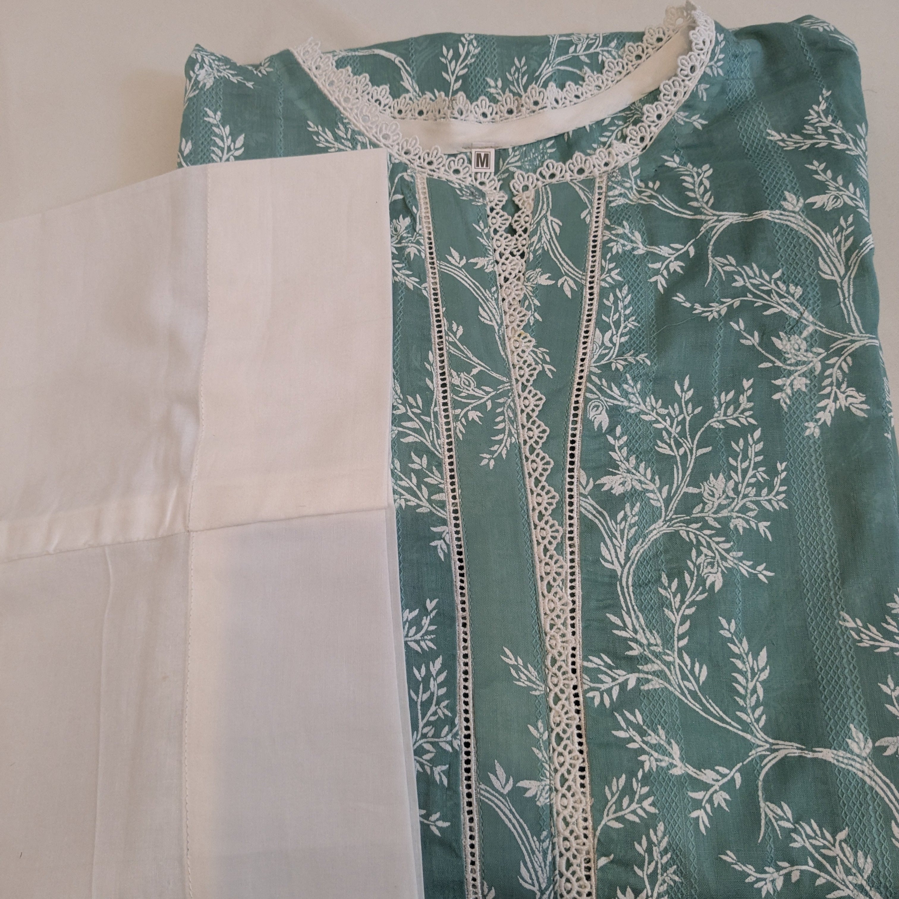 Embossed Green 2 Piece Premium Lawn Outfit
