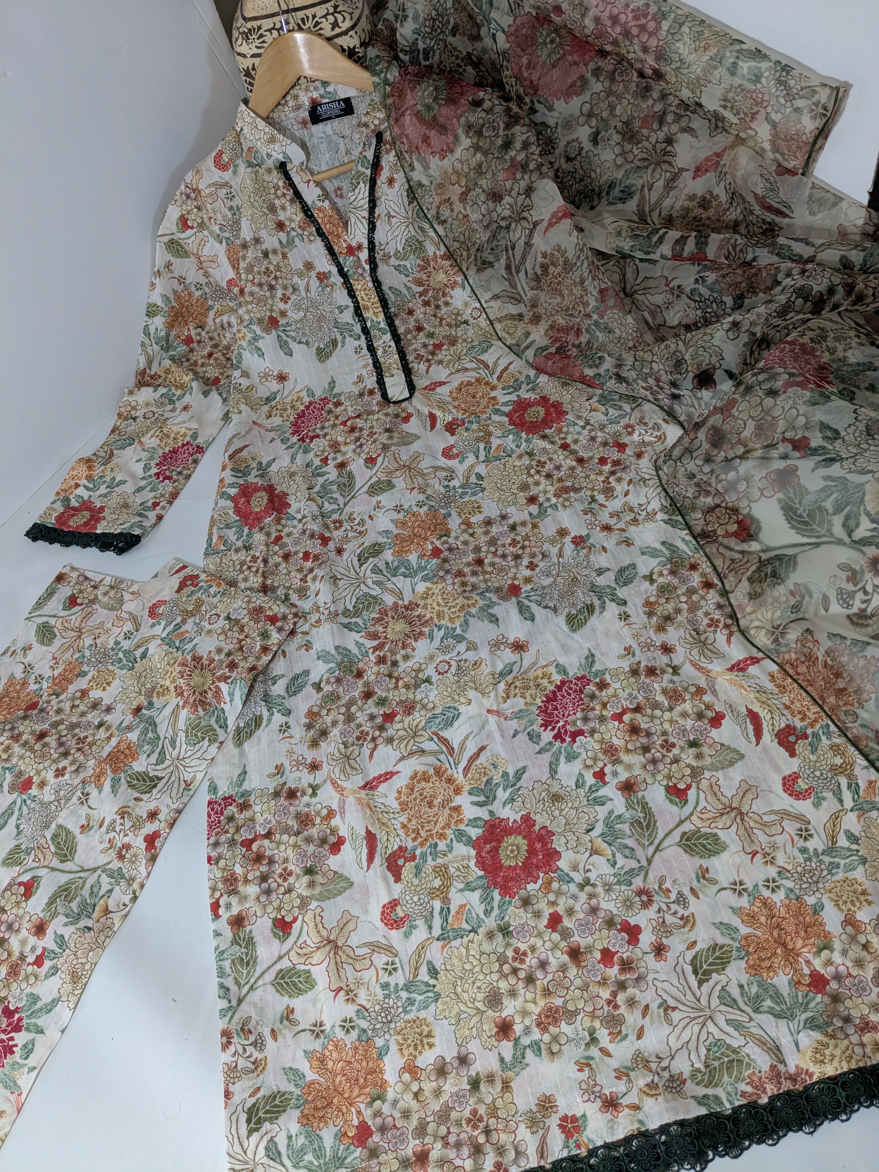 Ethnic White Floral 3 Piece Lawn Outfit